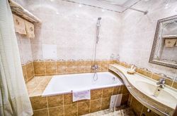 Gentalion Hotel**** (9)