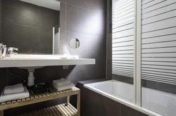 Barcelona Comtal Apartments (29)