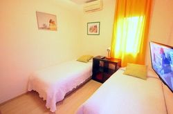 Stopbarcelona Universidad Apartments (26)