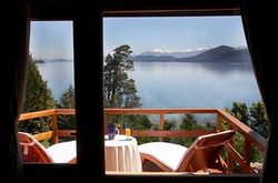 La Sirenuse Lake Resort