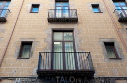 CATALONIA BORN HOTEL (1)