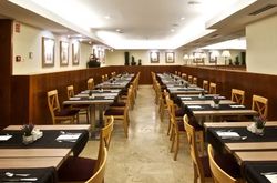 CATALONIA BORN HOTEL (2)