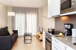 FEELATHOME PLAZA APARTMENTS (18)