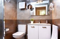 FEELATHOME PLAZA APARTMENTS (33)