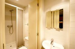 BORNE DOWN TOWN APARTMENTS (26)