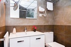 FEELATHOME PLAZA APARTMENTS (40)