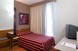 CATALONIA BRISTOL (6)